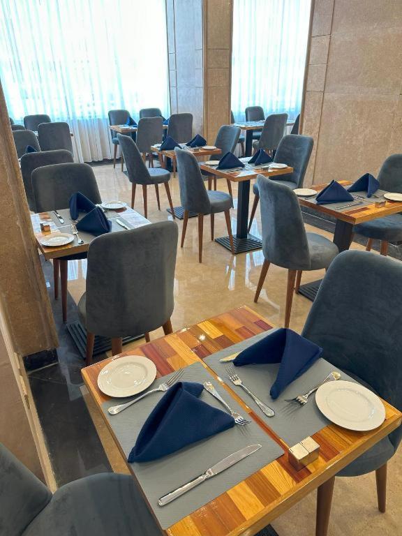 Stay Inn Pyramids Hotel Al Kawm al Akhdar Exteriör bild
